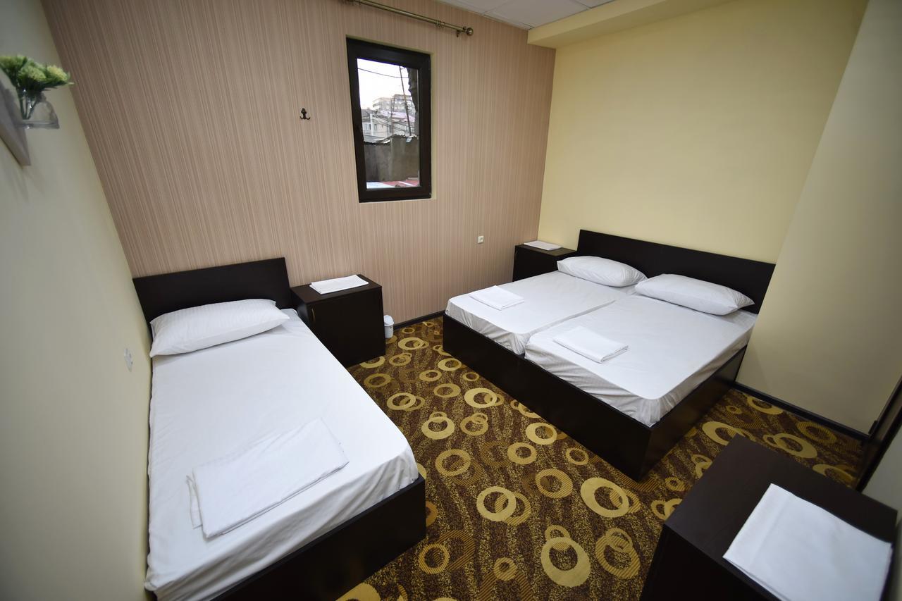 Yerevan Inn Hostel Buitenkant foto