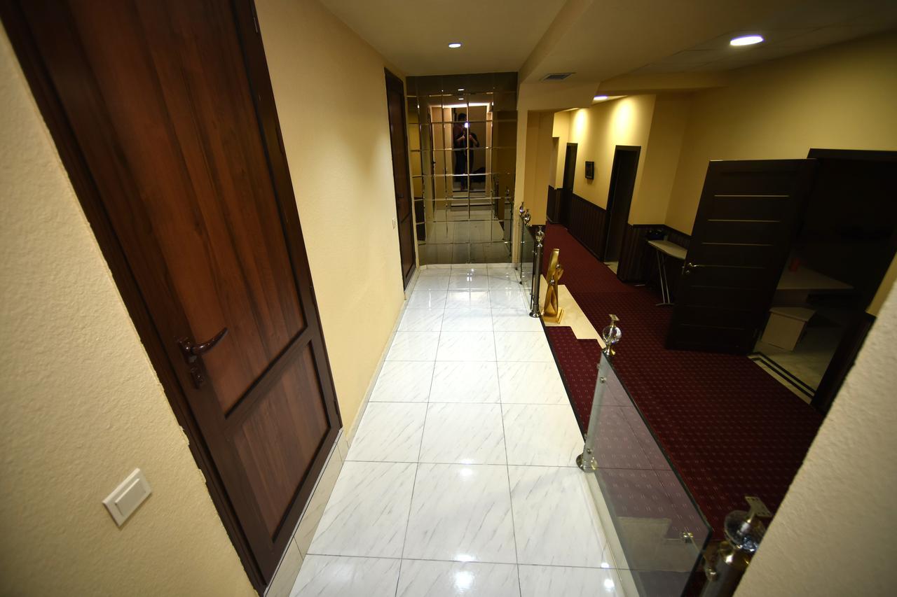 Yerevan Inn Hostel Buitenkant foto